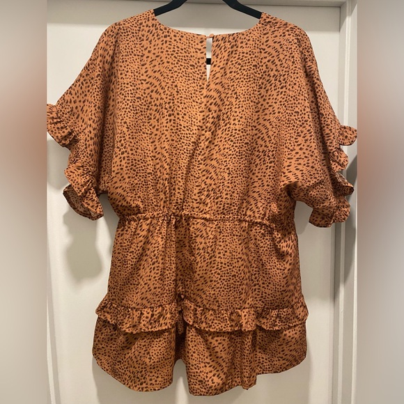 Storia Keep Your Edge Brown & Black Leopard Animal Print Ruffle Romper - S - Picture 11 of 17
